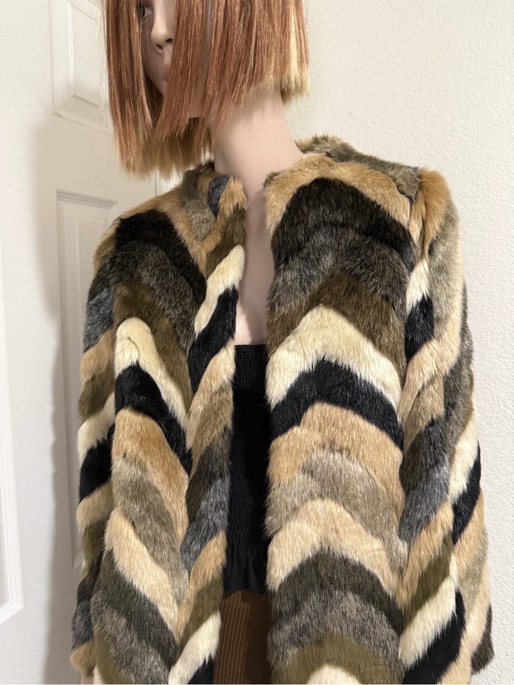 AMUSE SOCIETY Waylon Faux Fur Chevron Pattern Coat Jacket Size M - Picture 4 of 15
